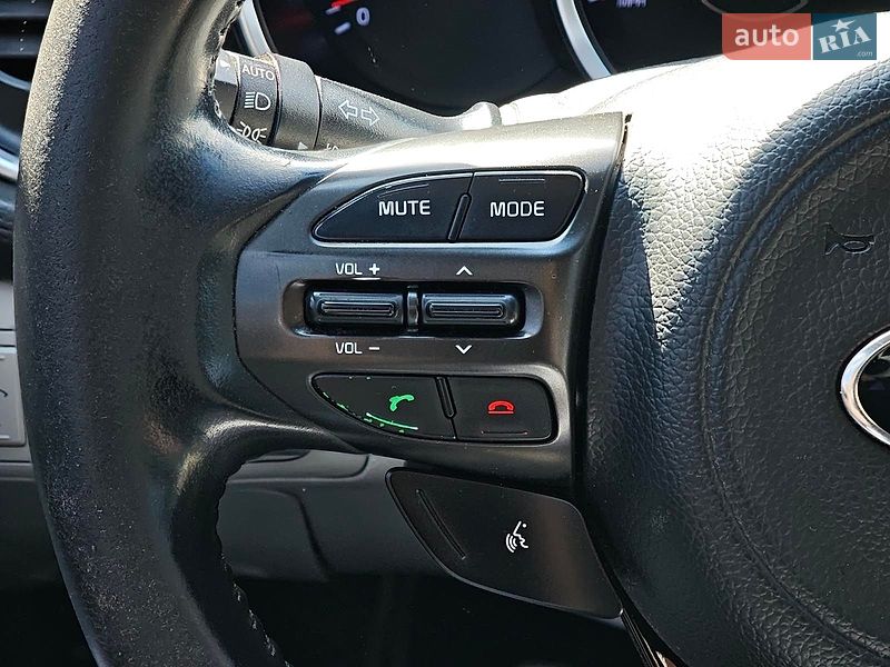 Седан Kia Optima 2015 в Харькове