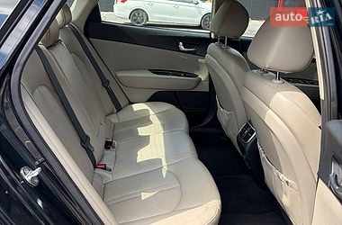 Седан Kia Optima 2016 в Києві