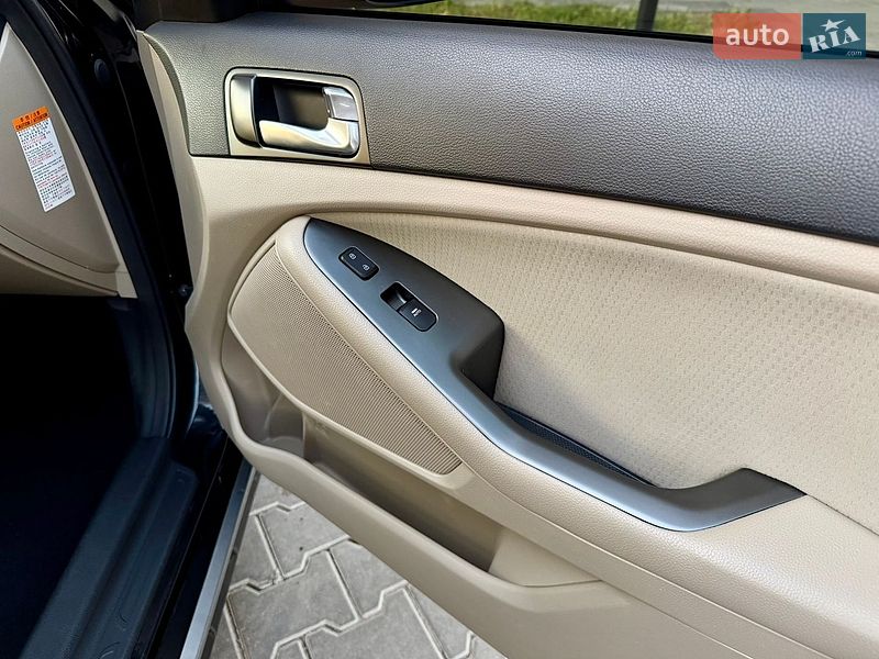 Седан Kia Optima 2015 в Одессе