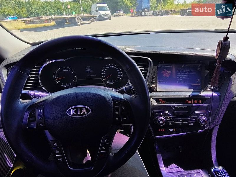 Седан Kia Optima 2012 в Харькове