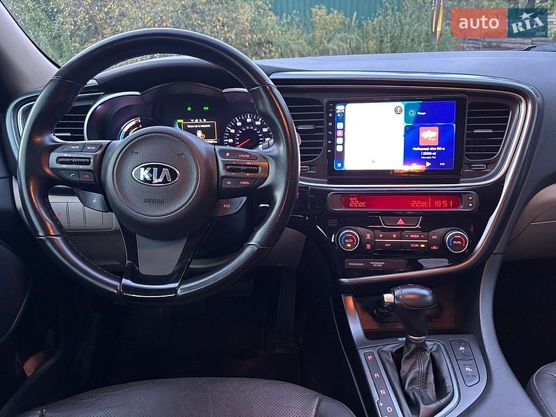 Седан Kia Optima 2015 в Василькові