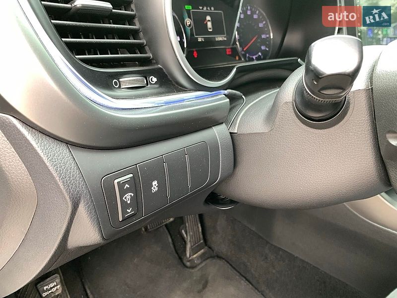 Седан Kia Optima 2015 в Виннице