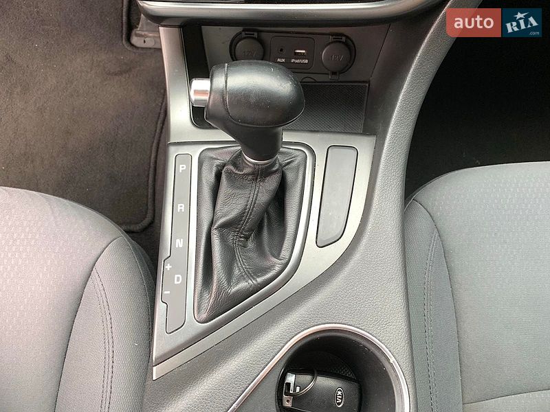 Седан Kia Optima 2015 в Виннице