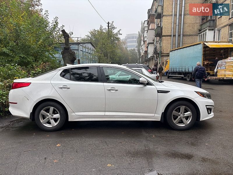 Седан Kia Optima 2015 в Києві