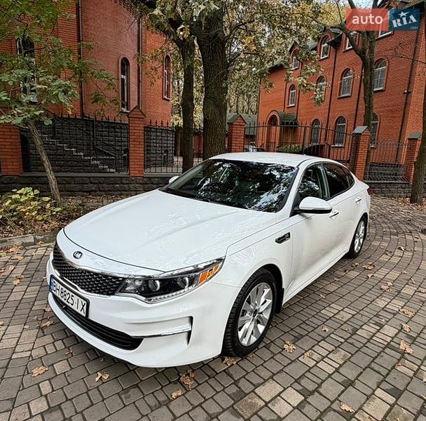 Седан Kia Optima 2016 в Одессе