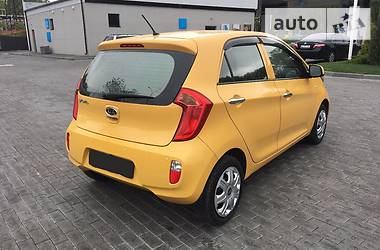 Хэтчбек Kia Picanto 2012 в Днепре