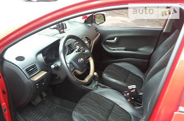 Хэтчбек Kia Picanto 2012 в Ровно