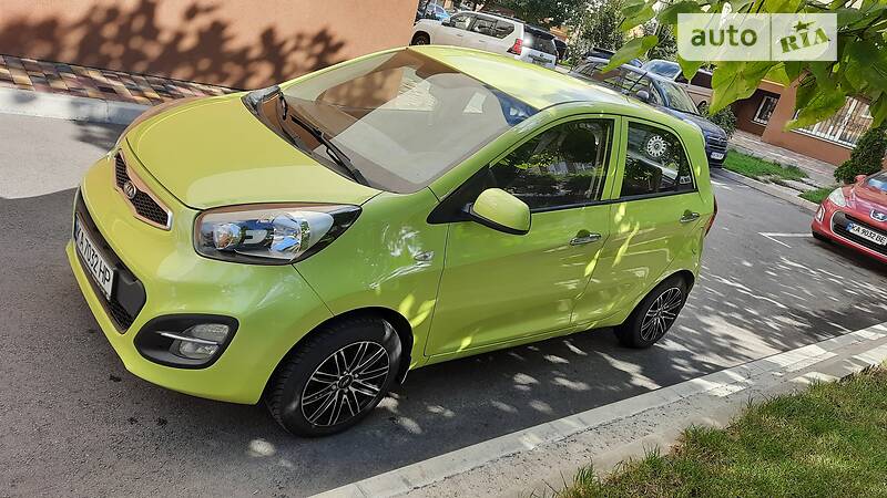 Универсал Kia Picanto 2011 в Киеве