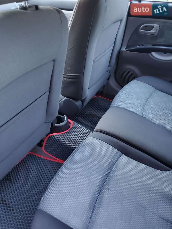 Хэтчбек Kia Picanto 2007 в Подольске