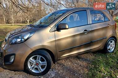 Хэтчбек Kia Picanto 2011 в 