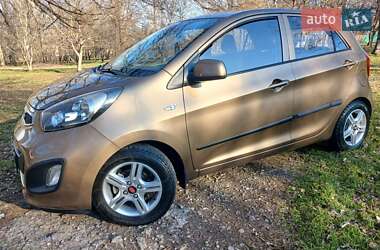 Хэтчбек Kia Picanto 2011 в 