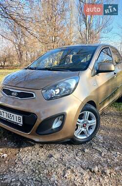 Хэтчбек Kia Picanto 2011 в 