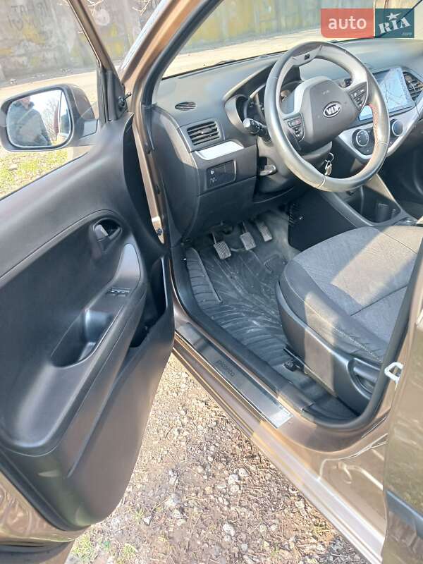 Хэтчбек Kia Picanto 2011 в Запорожье