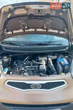 Хэтчбек Kia Picanto 2011 в 