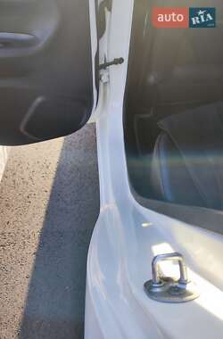 Хэтчбек Kia Picanto 2011 в 