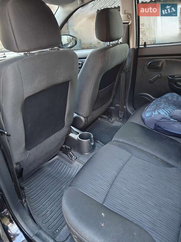 Хетчбек Kia Picanto 2009 в Глобиному фото 9 Хетчбек Kia Picanto 2009 в Глобиному