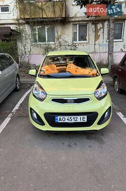 Хэтчбек Kia Picanto 2012 в 
