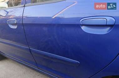 Хэтчбек Kia Picanto 2005 в 
