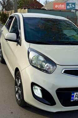 Хетчбек Kia Picanto 2012 в 