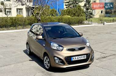 Хэтчбек Kia Picanto 2013 в 