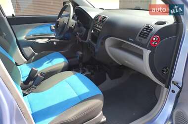 Хэтчбек Kia Picanto 2007 в 