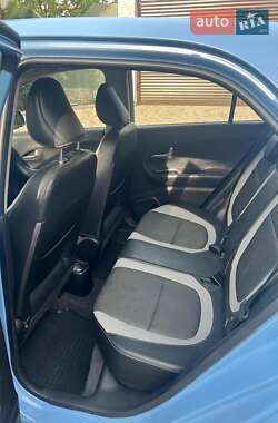 Хэтчбек Kia Picanto 2011 в 