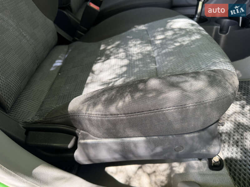 Хетчбек Kia Picanto 2007 в Дніпрі