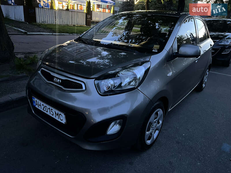 Хетчбек Kia Picanto 2012 в Чернігові