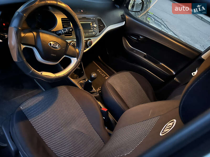 Хетчбек Kia Picanto 2012 в Чернігові