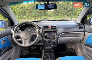 Хэтчбек Kia Picanto 2007 в 