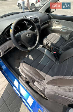 Хэтчбек Kia Picanto 2008 в 