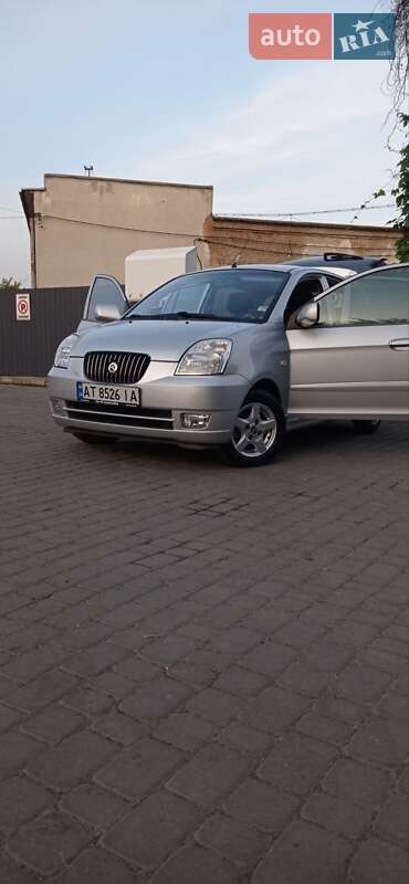 Хетчбек Kia Picanto 2004 в Івано-Франківську фото Хетчбек Kia Picanto 2004 в Івано-Франківську