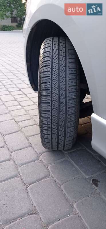 Хетчбек Kia Picanto 2004 в Івано-Франківську фото 11 Хетчбек Kia Picanto 2004 в Івано-Франківську