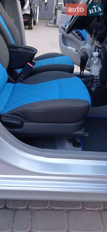 Хетчбек Kia Picanto 2004 в Івано-Франківську фото 13 Хетчбек Kia Picanto 2004 в Івано-Франківську