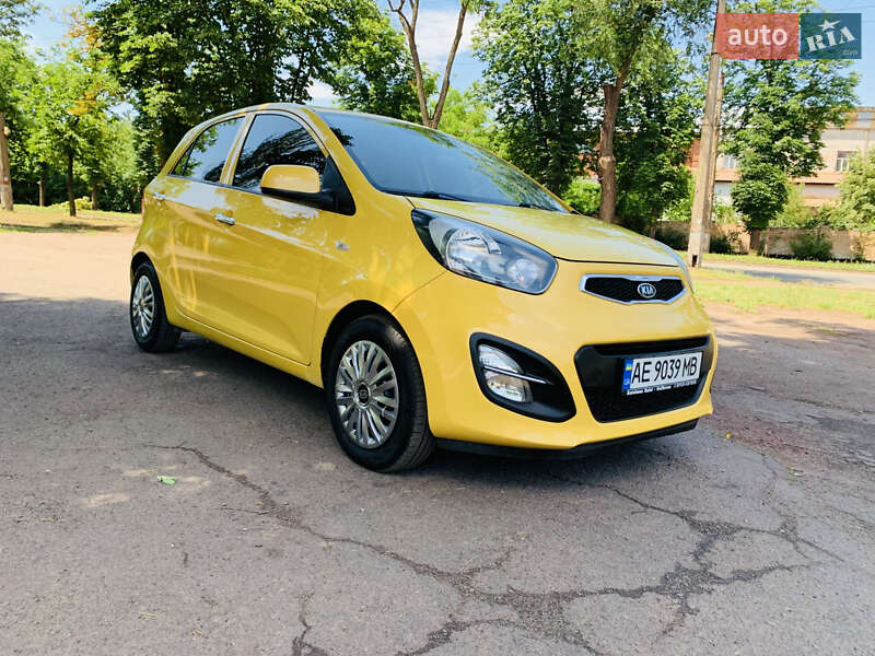 Хэтчбек Kia Picanto 2011 в Кривом Роге