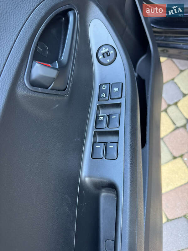 Хэтчбек Kia Picanto 2013 в Житомире