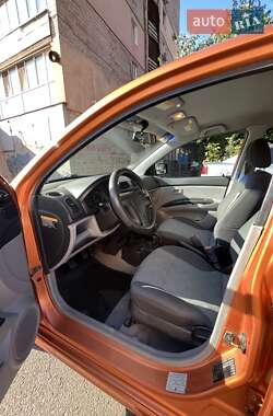 Хэтчбек Kia Picanto 2004 в 