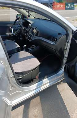 Хэтчбек Kia Picanto 2015 в 