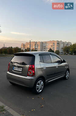 Хэтчбек Kia Picanto 2010 в 