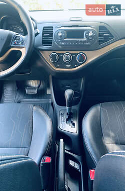 Хэтчбек Kia Picanto 2011 в 
