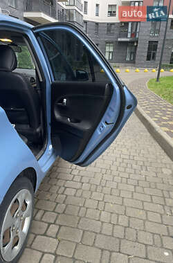 Хэтчбек Kia Picanto 2012 в 