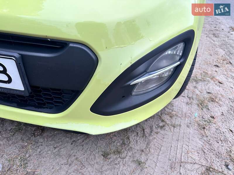 Хэтчбек Kia Picanto 2011 в Киеве