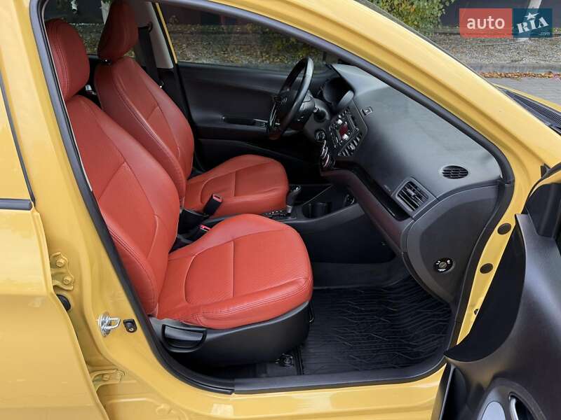 Хэтчбек Kia Picanto 2013 в Киеве фото 49 Хэтчбек Kia Picanto 2013 в Киеве