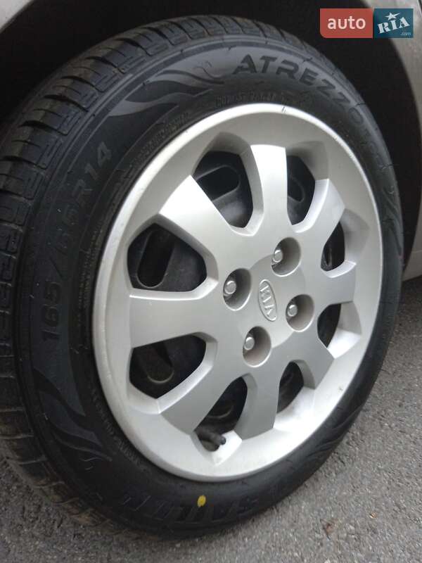 Хетчбек Kia Picanto 2011 в Красилові