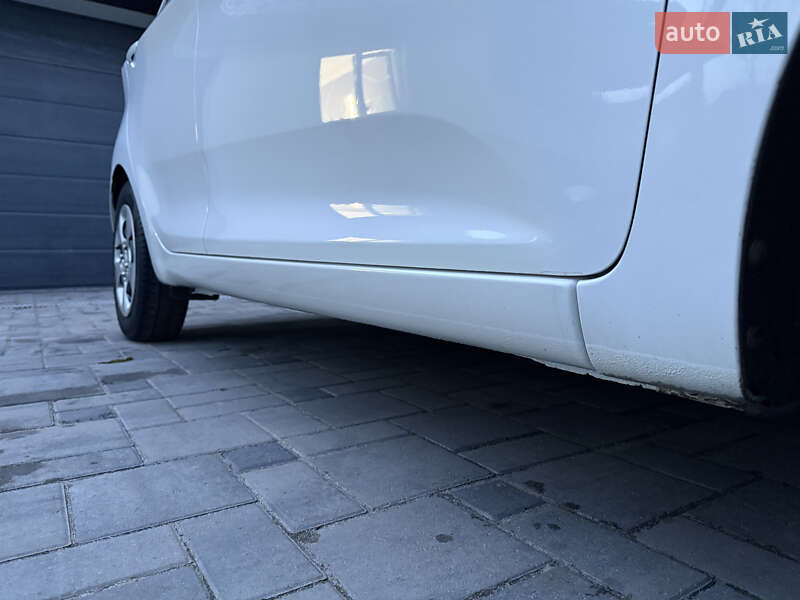 Хэтчбек Kia Picanto 2013 в Житомире фото 62 Хэтчбек Kia Picanto 2013 в Житомире
