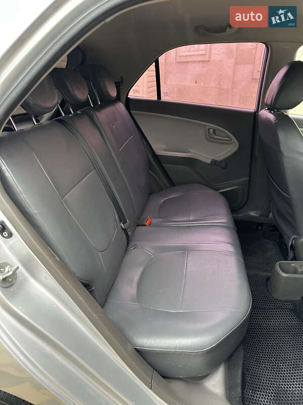 Хетчбек Kia Picanto 2014 в Одесі