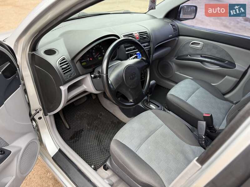 Хетчбек Kia Picanto 2006 в Кривому Розі фото 24 Хетчбек Kia Picanto 2006 в Кривому Розі