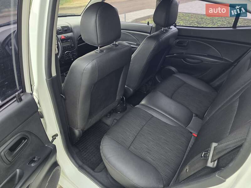 Хэтчбек Kia Picanto 2010 в Одессе фото 9 Хэтчбек Kia Picanto 2010 в Одессе