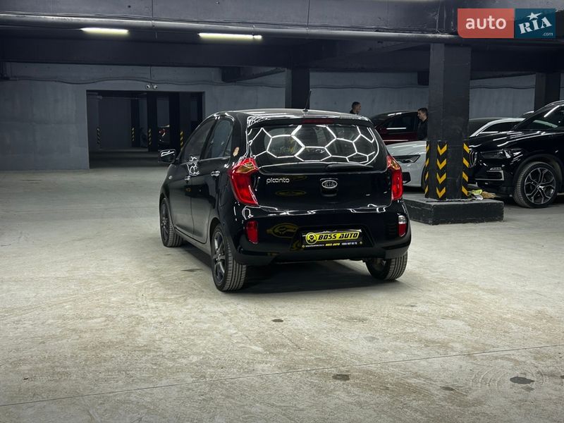 Хетчбек Kia Picanto 2012 в Чернівцях