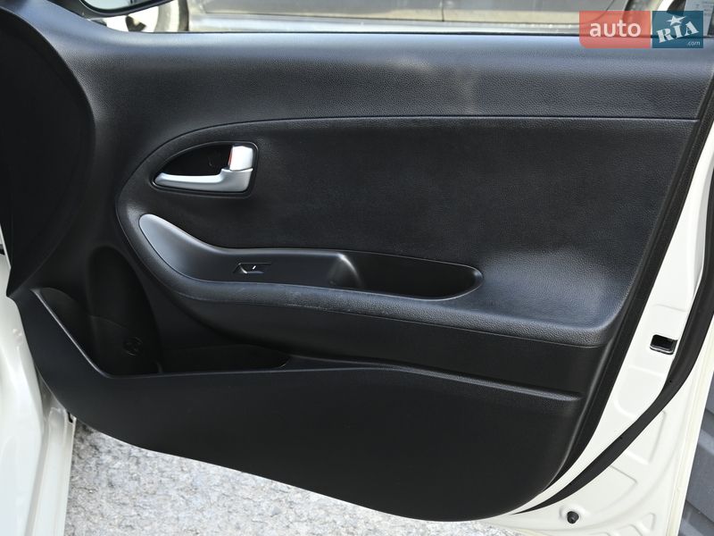 Хэтчбек Kia Picanto 2014 в Бердичеве фото 40 Хэтчбек Kia Picanto 2014 в Бердичеве